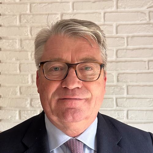 Foto von Dr. Helmut Miernik